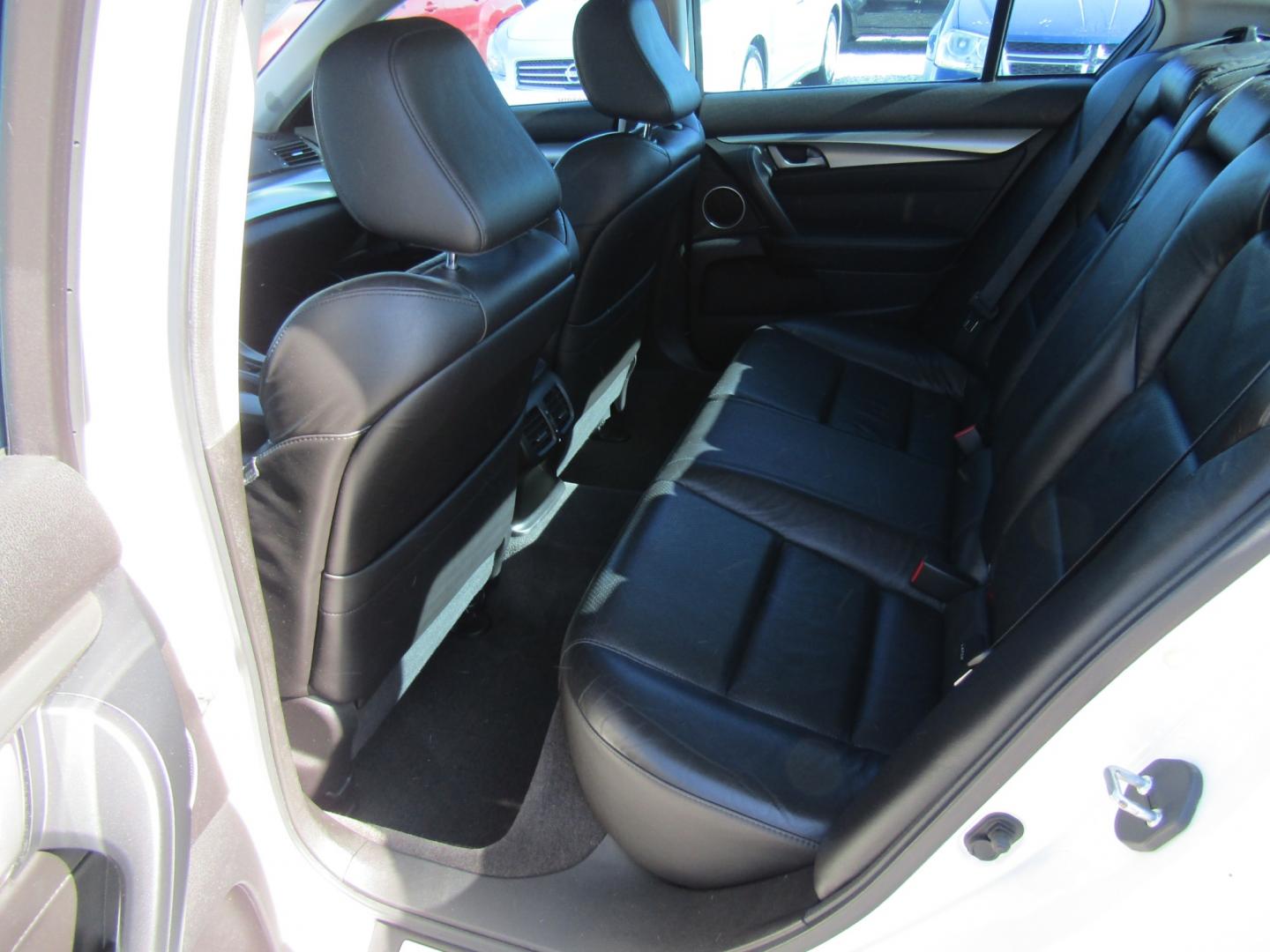 2010 White Acura TL 5-Speed AT with Tech Package (19UUA8F53AA) with an 3.5L V6 SOHC 24V engine, Automatic transmission, located at 15016 S Hwy 231, Midland City, AL, 36350, (334) 983-3001, 31.306210, -85.495277 - Photo#5